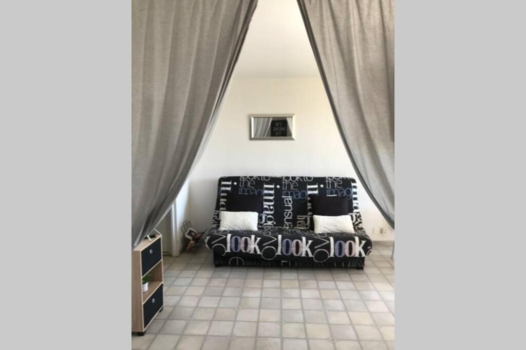 Studio Meuble Classe 2 Etoiles - 30M² Greoux-les-Bains Luaran gambar
