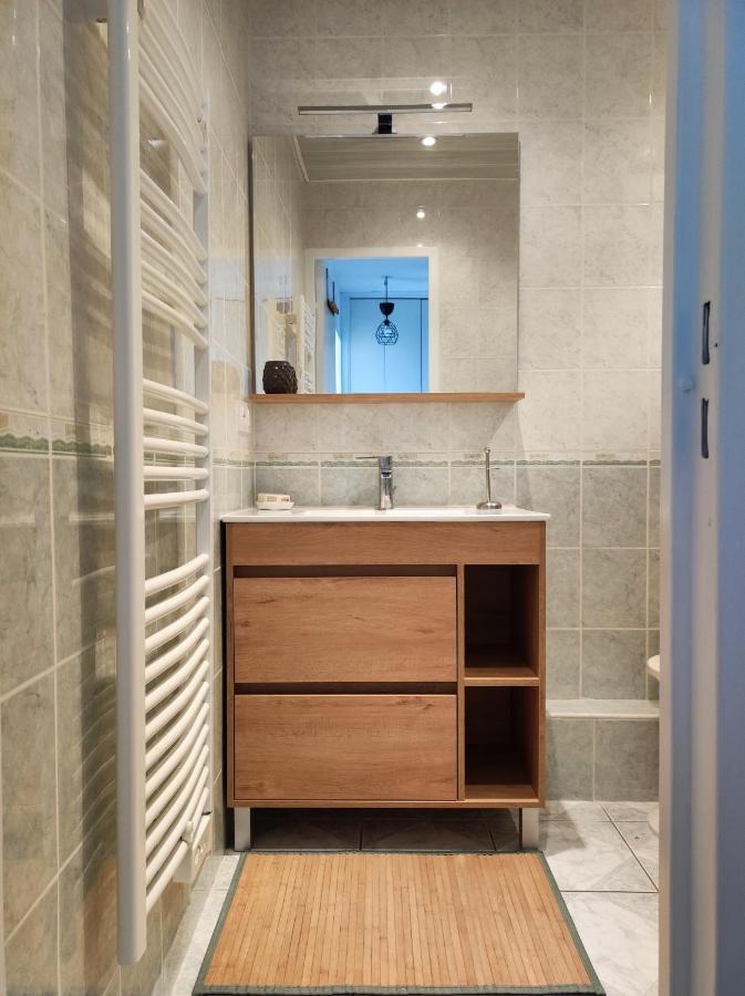 Studio Meuble Classe 2 Etoiles - 30M² Greoux-les-Bains Luaran gambar